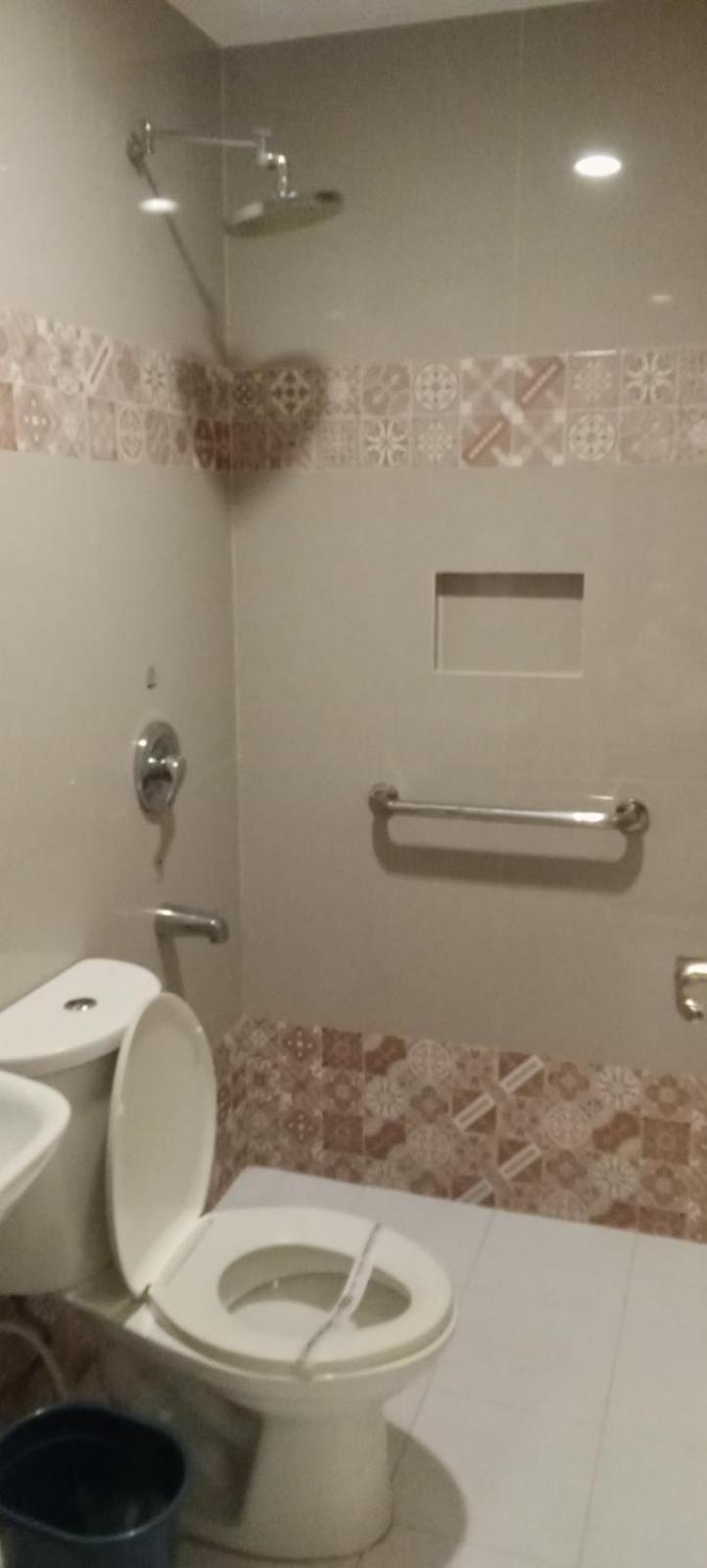 Hotel Sogo Buendia Pasay Esterno foto