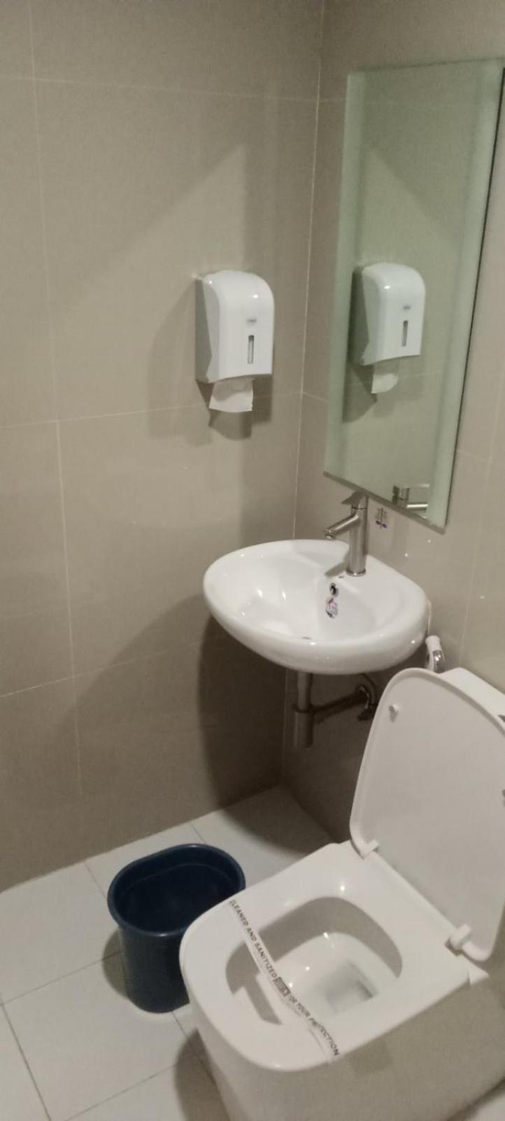 Hotel Sogo Buendia Pasay Esterno foto